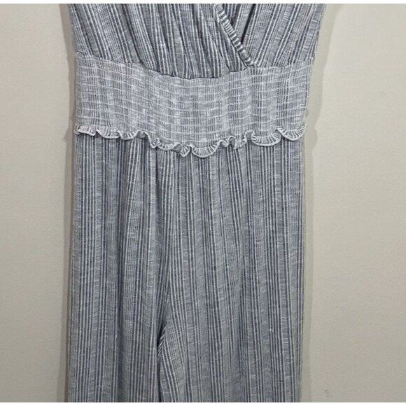 Women’s Jumpsuit Bundle Size M Stripe & Gray Wrap Style Sleeveless 2 Piece Lot - Picture 9 of 10